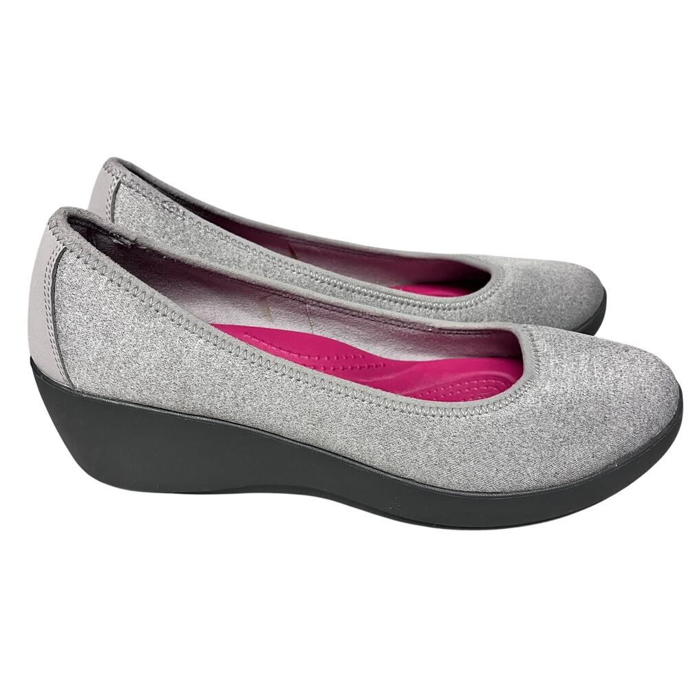 Crocs Women's Busy Day Ballet Wedge Shoes Size 8 Light Gray Slip On